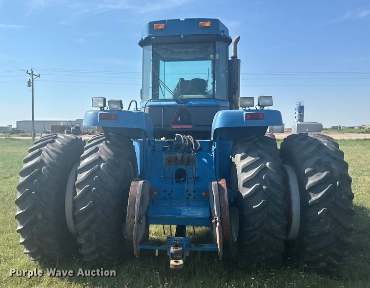 image for item ER2270 1996 New Holland 9282 4WD tractor