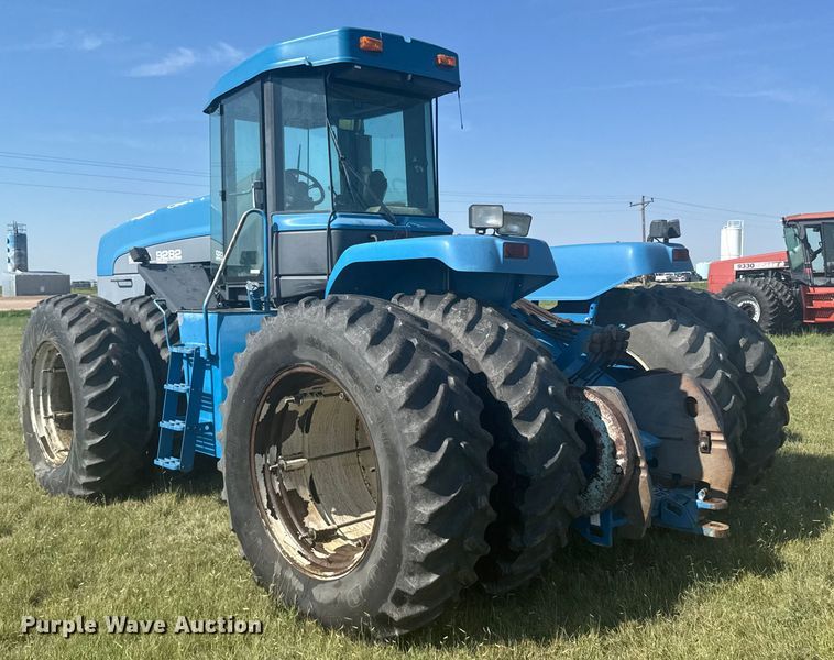 image for item ER2270 1996 New Holland 9282 4WD tractor