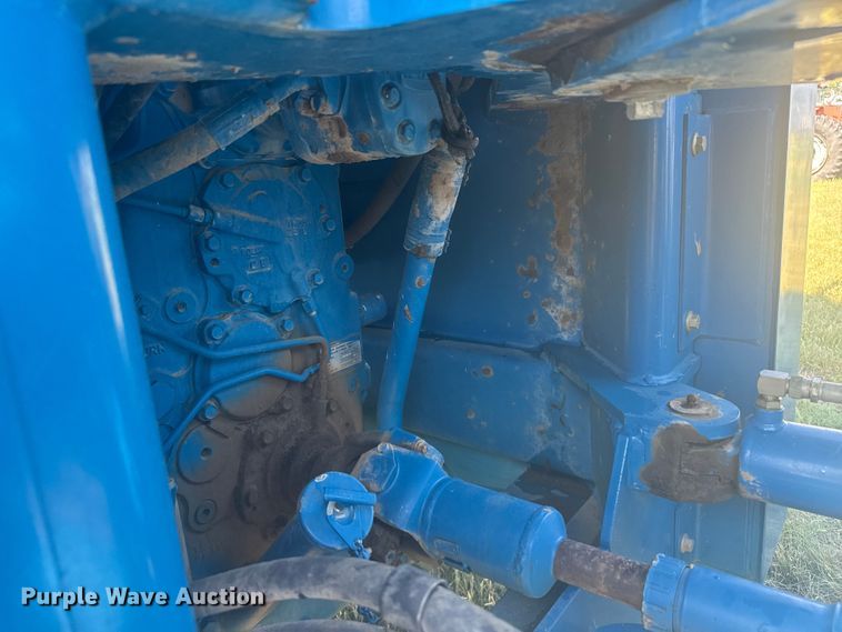 image for item ER2270 1996 New Holland 9282 4WD tractor