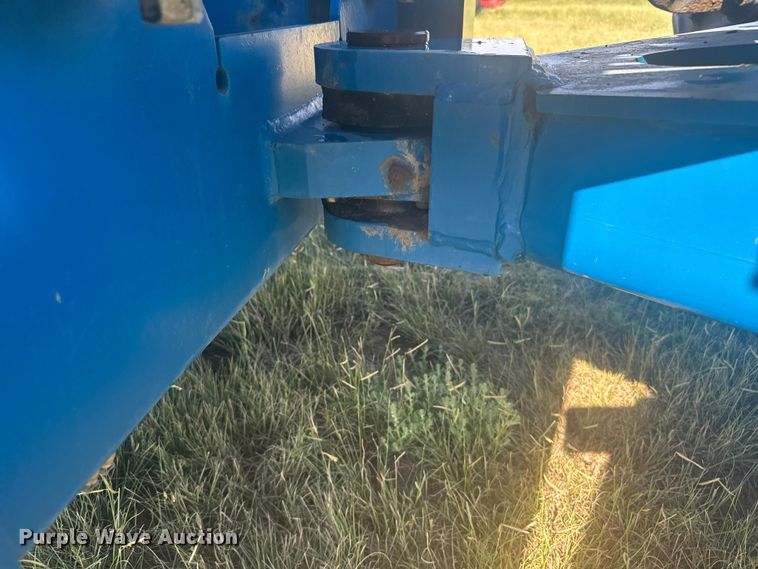 image for item ER2270 1996 New Holland 9282 4WD tractor