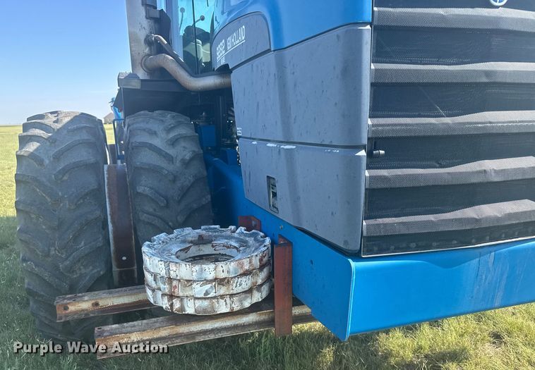 image for item ER2270 1996 New Holland 9282 4WD tractor