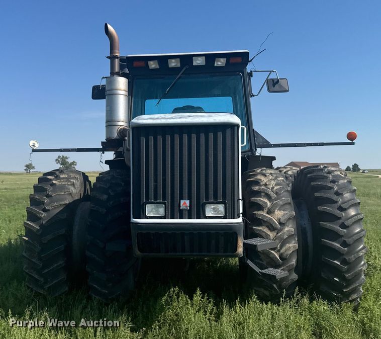 image for item ER2271 1997 AgcoStar 8425 4WD tractor