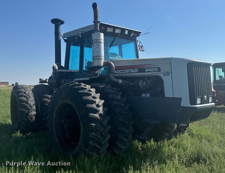 image for item ER2271 1997 AgcoStar 8425 4WD tractor