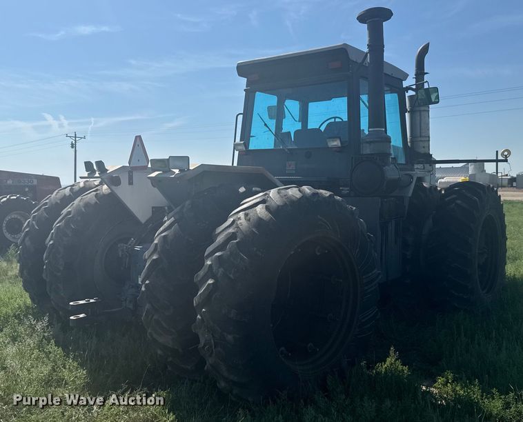 image for item ER2271 1997 AgcoStar 8425 4WD tractor