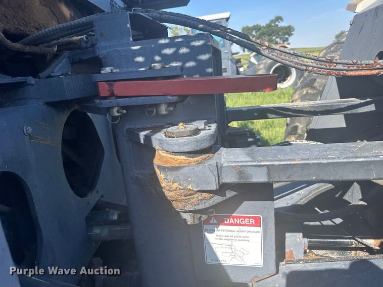 image for item ER2271 1997 AgcoStar 8425 4WD tractor