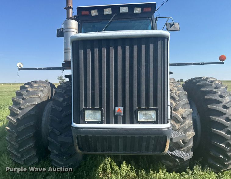 image for item ER2271 1997 AgcoStar 8425 4WD tractor