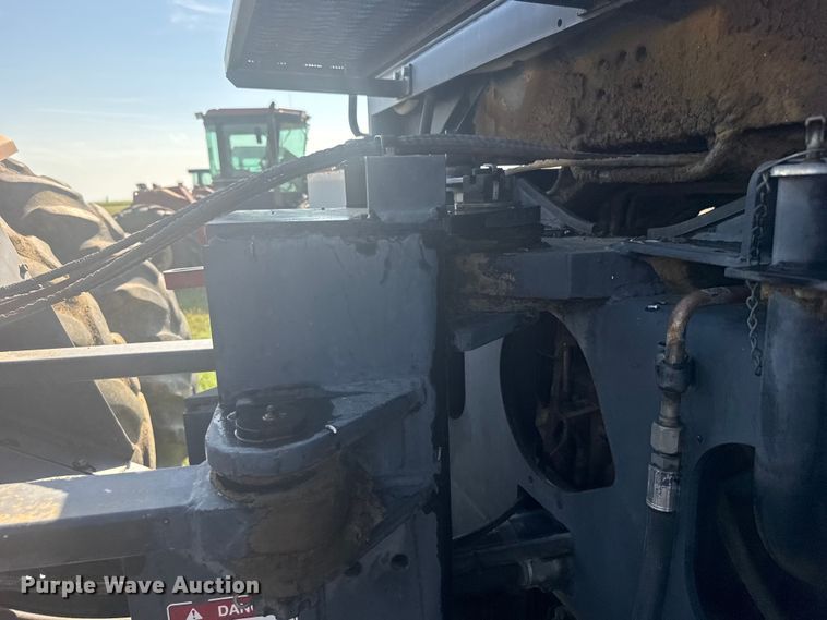 image for item ER2271 1997 AgcoStar 8425 4WD tractor