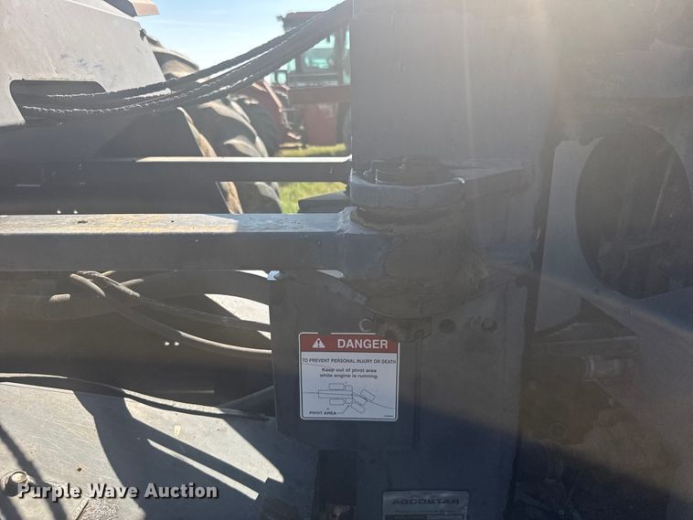 image for item ER2271 1997 AgcoStar 8425 4WD tractor