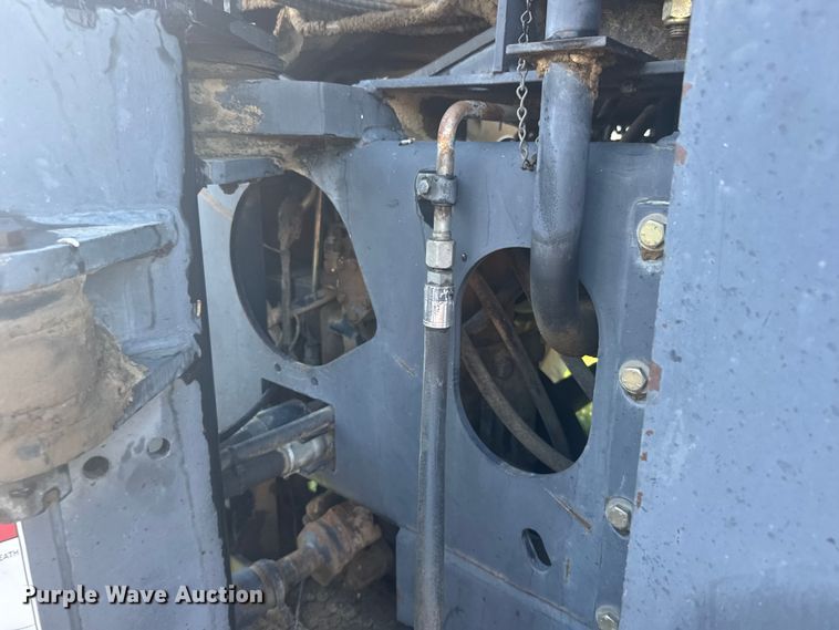 image for item ER2271 1997 AgcoStar 8425 4WD tractor