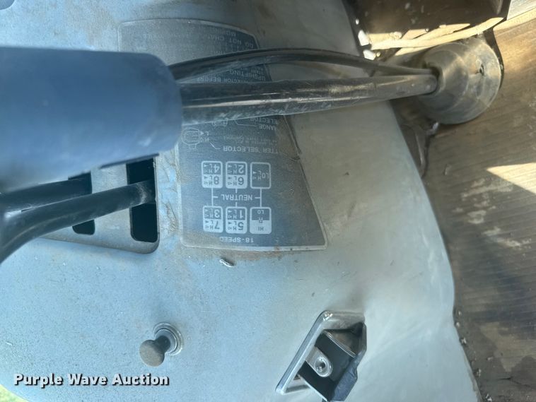 image for item ER2271 1997 AgcoStar 8425 4WD tractor