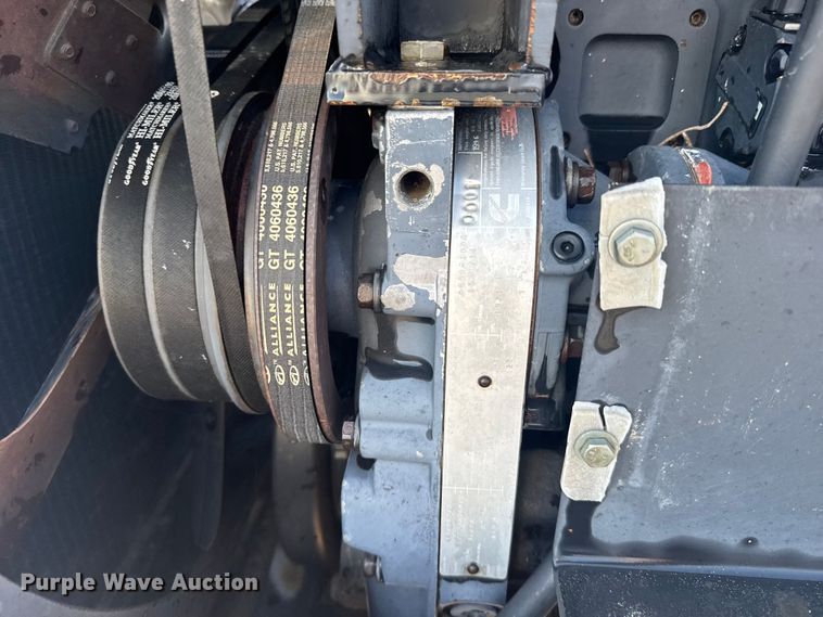 image for item ER2271 1997 AgcoStar 8425 4WD tractor