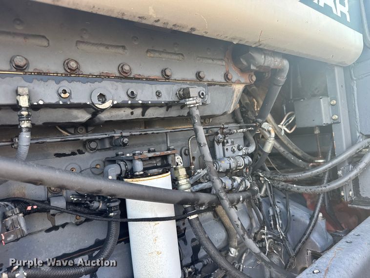 image for item ER2271 1997 AgcoStar 8425 4WD tractor