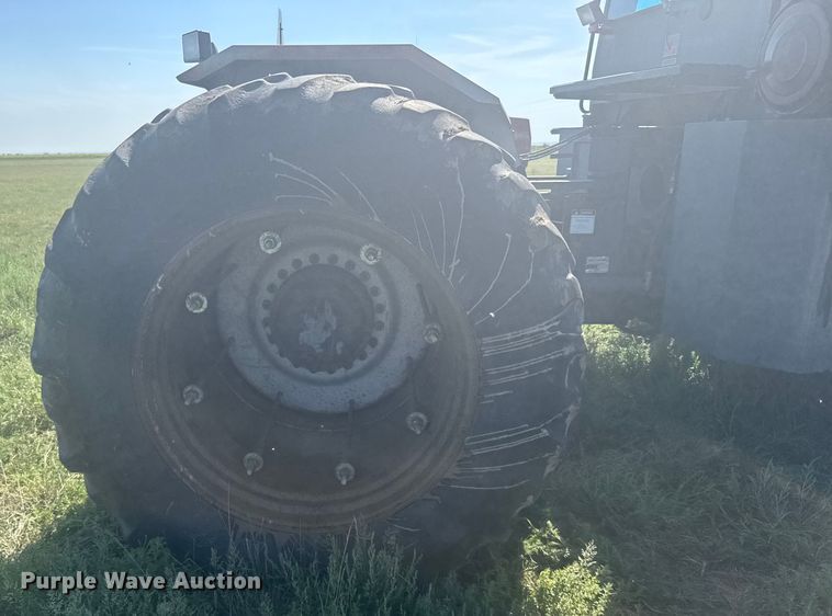 image for item ER2271 1997 AgcoStar 8425 4WD tractor