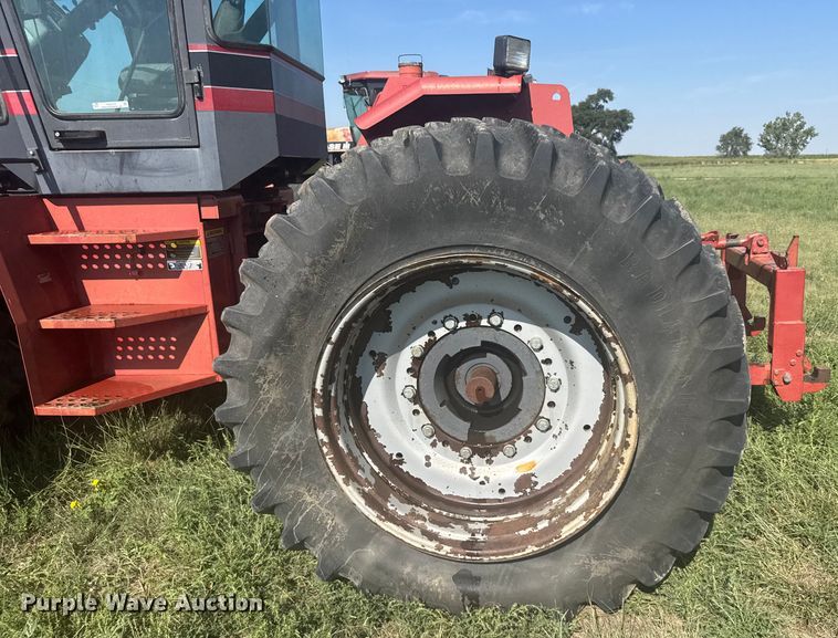 image for item ER2272 1996 Case IH Steiger 9330 4WD tractor