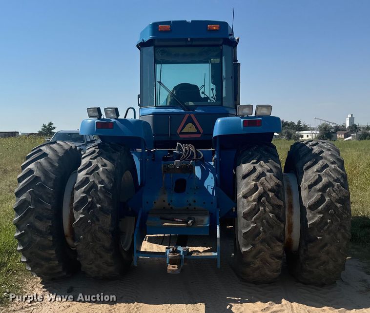 image for item ER2273 1996 New Holland 9282 4WD tractor