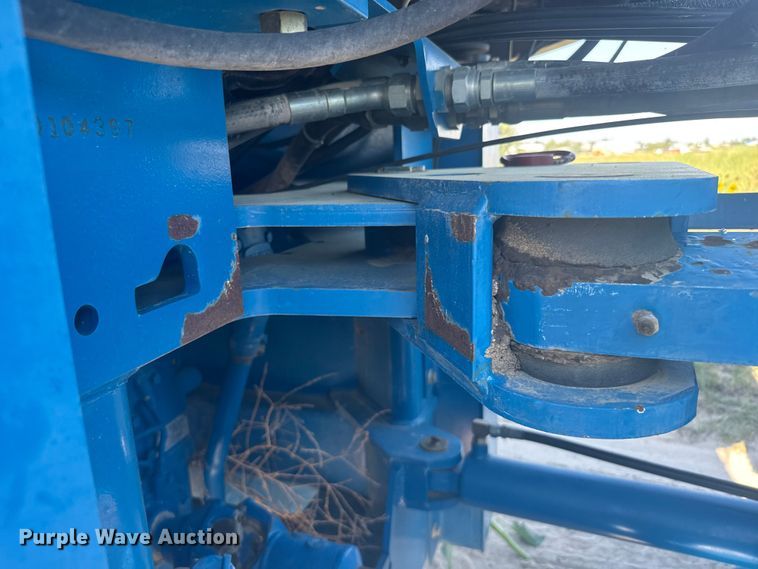 image for item ER2273 1996 New Holland 9282 4WD tractor