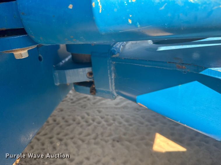 image for item ER2273 1996 New Holland 9282 4WD tractor