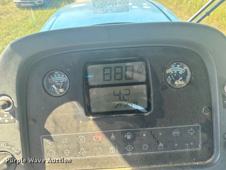 image for item ER2273 1996 New Holland 9282 4WD tractor