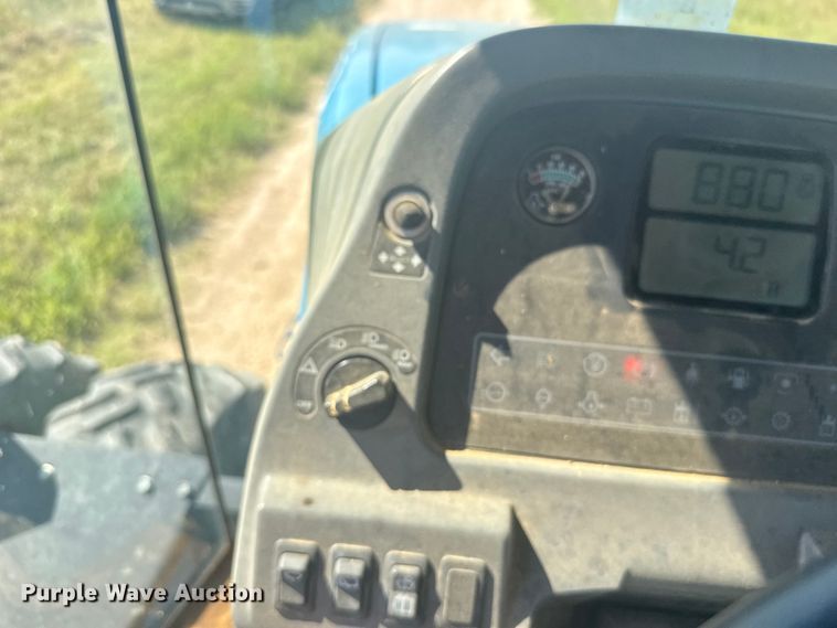 image for item ER2273 1996 New Holland 9282 4WD tractor