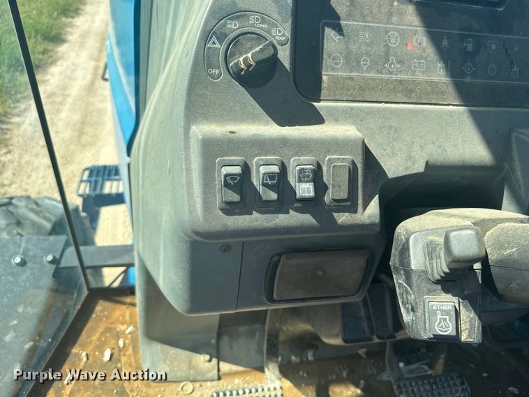 image for item ER2273 1996 New Holland 9282 4WD tractor