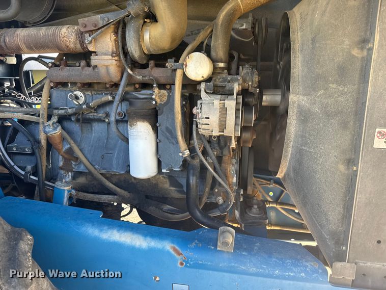 image for item ER2273 1996 New Holland 9282 4WD tractor