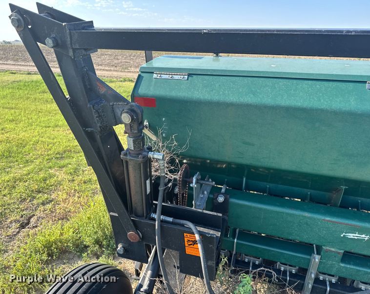 image for item ER2284 Marliss grain drill