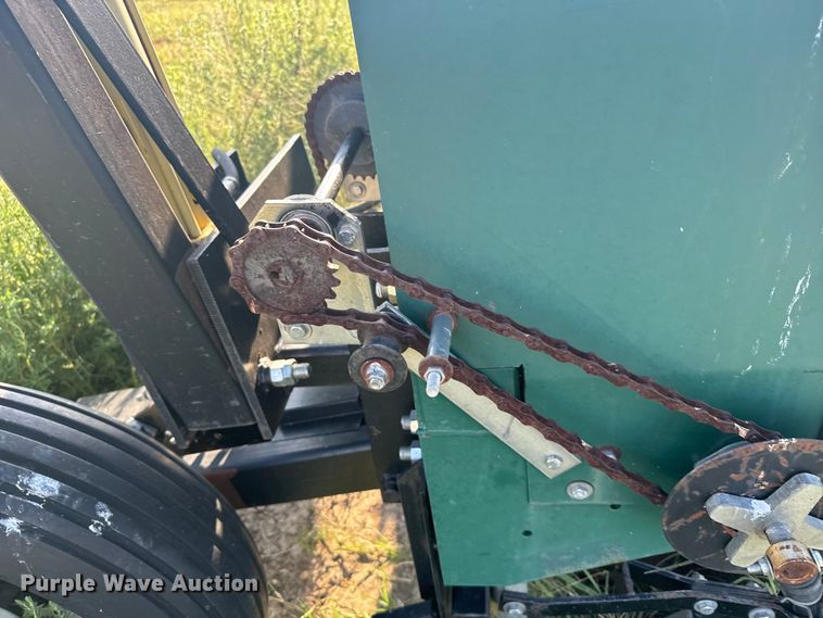 image for item ER2284 Marliss grain drill