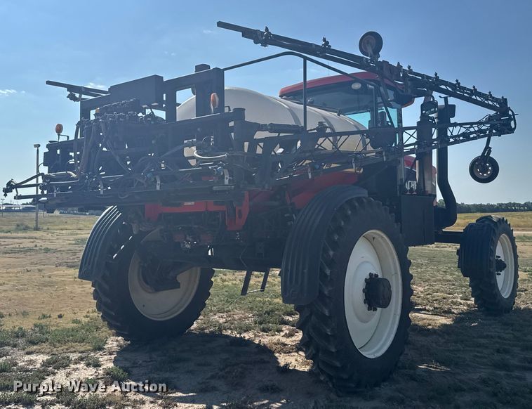 image for item ER2285 2010 Apache AS1010 sprayer