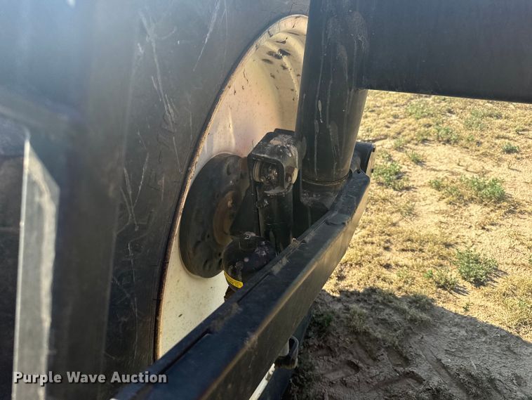 image for item ER2285 2010 Apache AS1010 sprayer