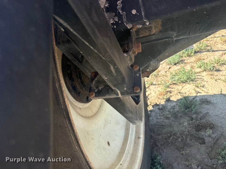 image for item ER2285 2010 Apache AS1010 sprayer