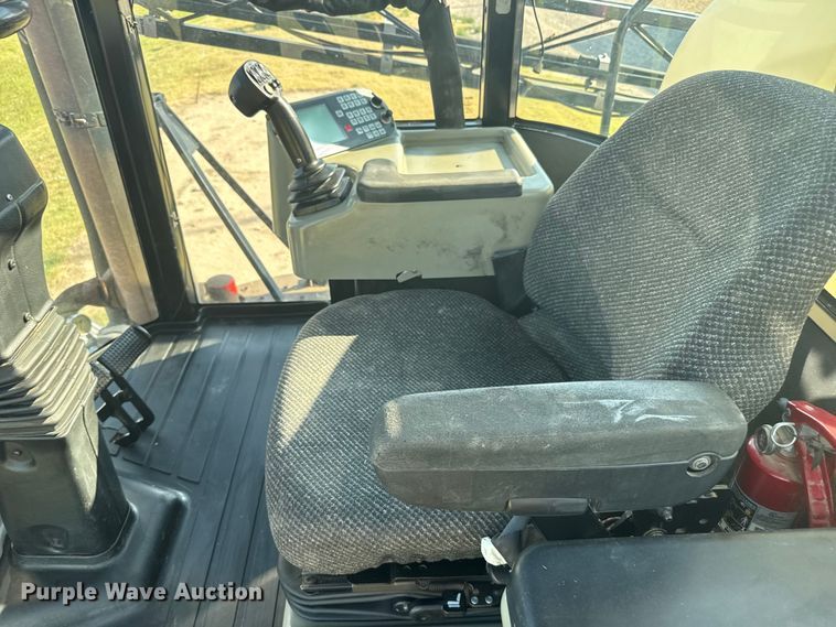 image for item ER2285 2010 Apache AS1010 sprayer