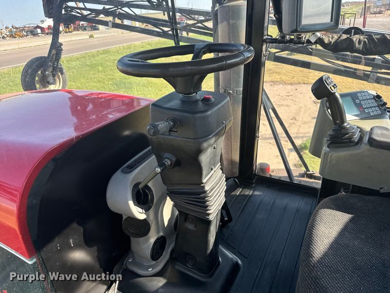 image for item ER2285 2010 Apache AS1010 sprayer