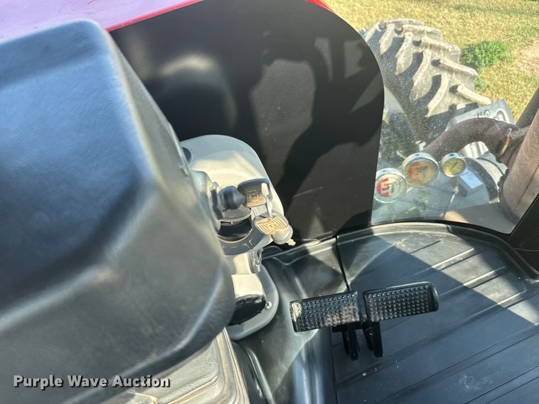 image for item ER2285 2010 Apache AS1010 sprayer