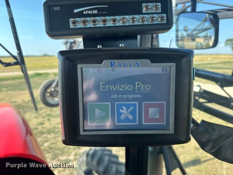 image for item ER2285 2010 Apache AS1010 sprayer