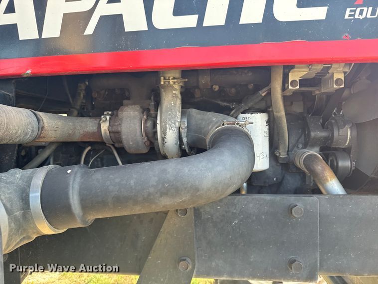 image for item ER2285 2010 Apache AS1010 sprayer