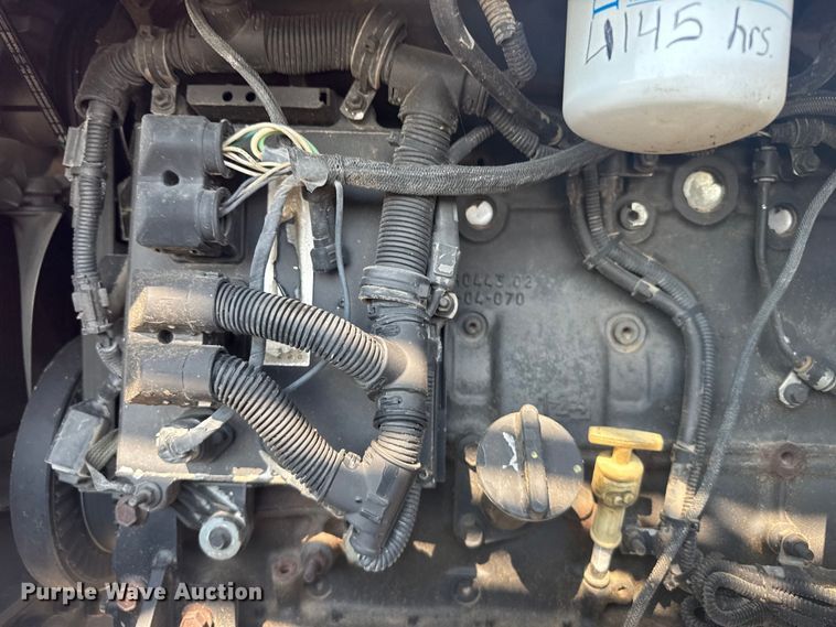 image for item ER2285 2010 Apache AS1010 sprayer