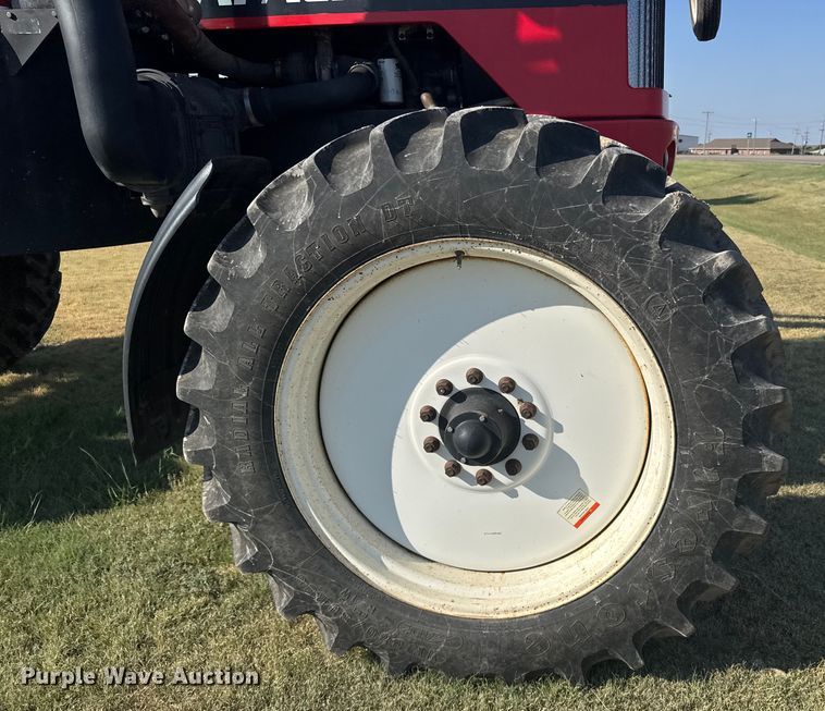 image for item ER2285 2010 Apache AS1010 sprayer