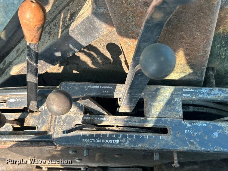 image for item ET3046 1979 Allis Chalmers 7045 tractor