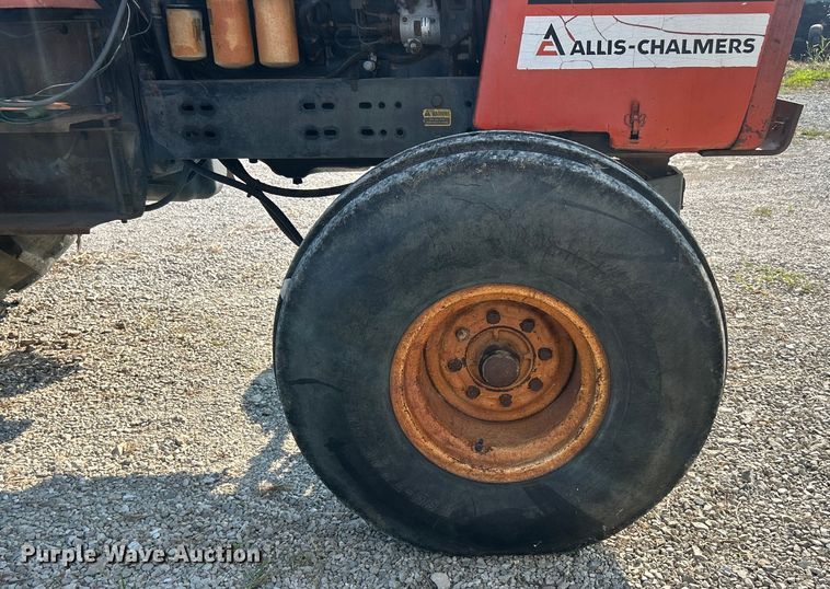 image for item ET3046 1979 Allis Chalmers 7045 tractor