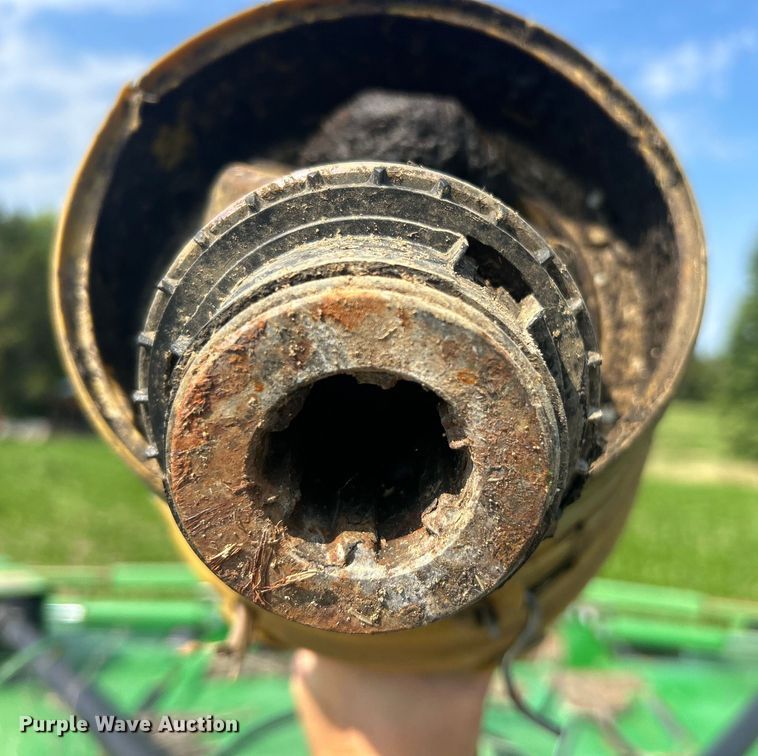 image for item ET3048 John Deere HX15 batwing rotary mower