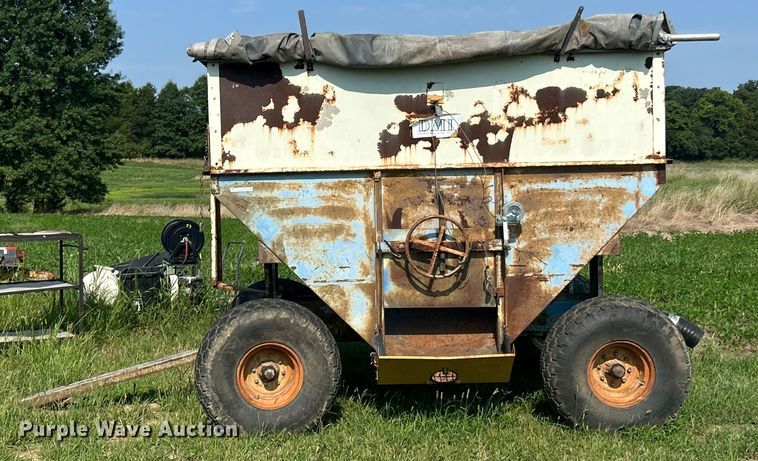 image for item ET3049 DMI gravity wagon