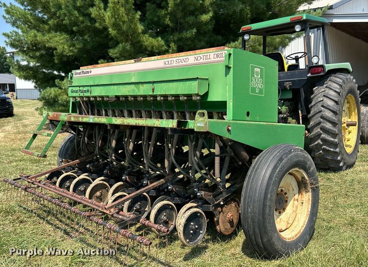 image for item ET3051 Great Plains Solid Stand 10 no-till grain drill