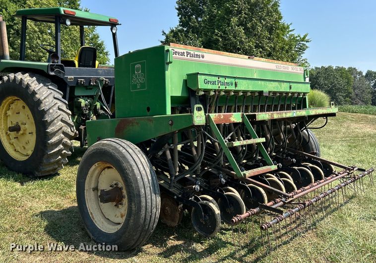 image for item ET3051 Great Plains Solid Stand 10 no-till grain drill