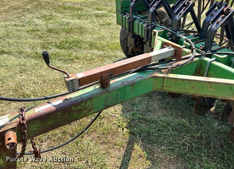 image for item ET3051 Great Plains Solid Stand 10 no-till grain drill