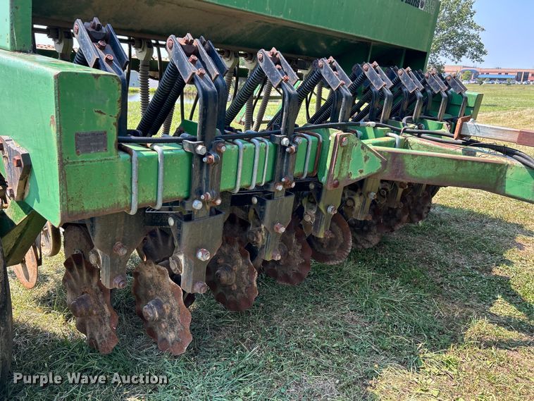 image for item ET3051 Great Plains Solid Stand 10 no-till grain drill