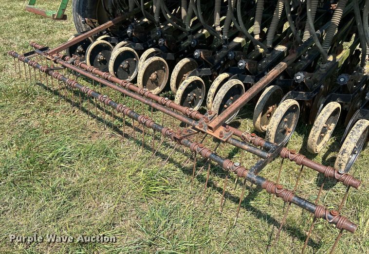 image for item ET3051 Great Plains Solid Stand 10 no-till grain drill