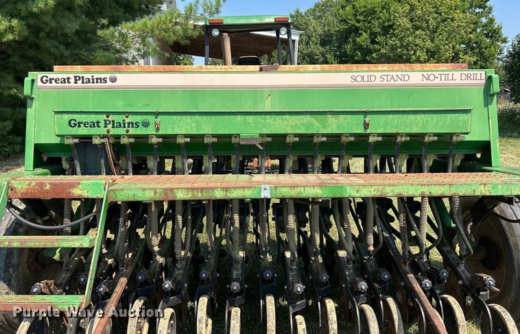 image for item ET3051 Great Plains Solid Stand 10 no-till grain drill