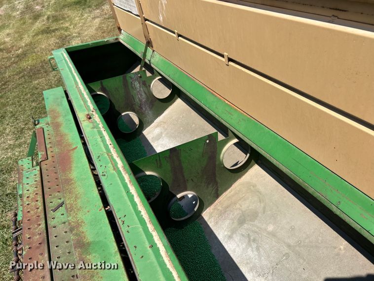 image for item ET3051 Great Plains Solid Stand 10 no-till grain drill