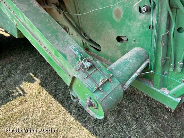 image for item ET3053 1980 John Deere 7720 Turbo combine