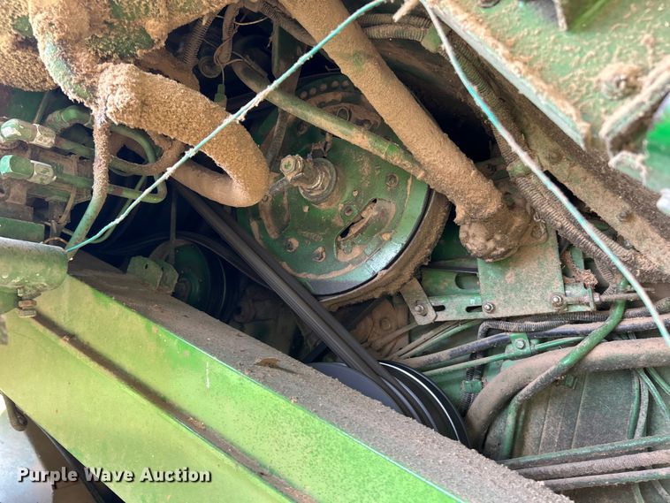 image for item ET3053 1980 John Deere 7720 Turbo combine